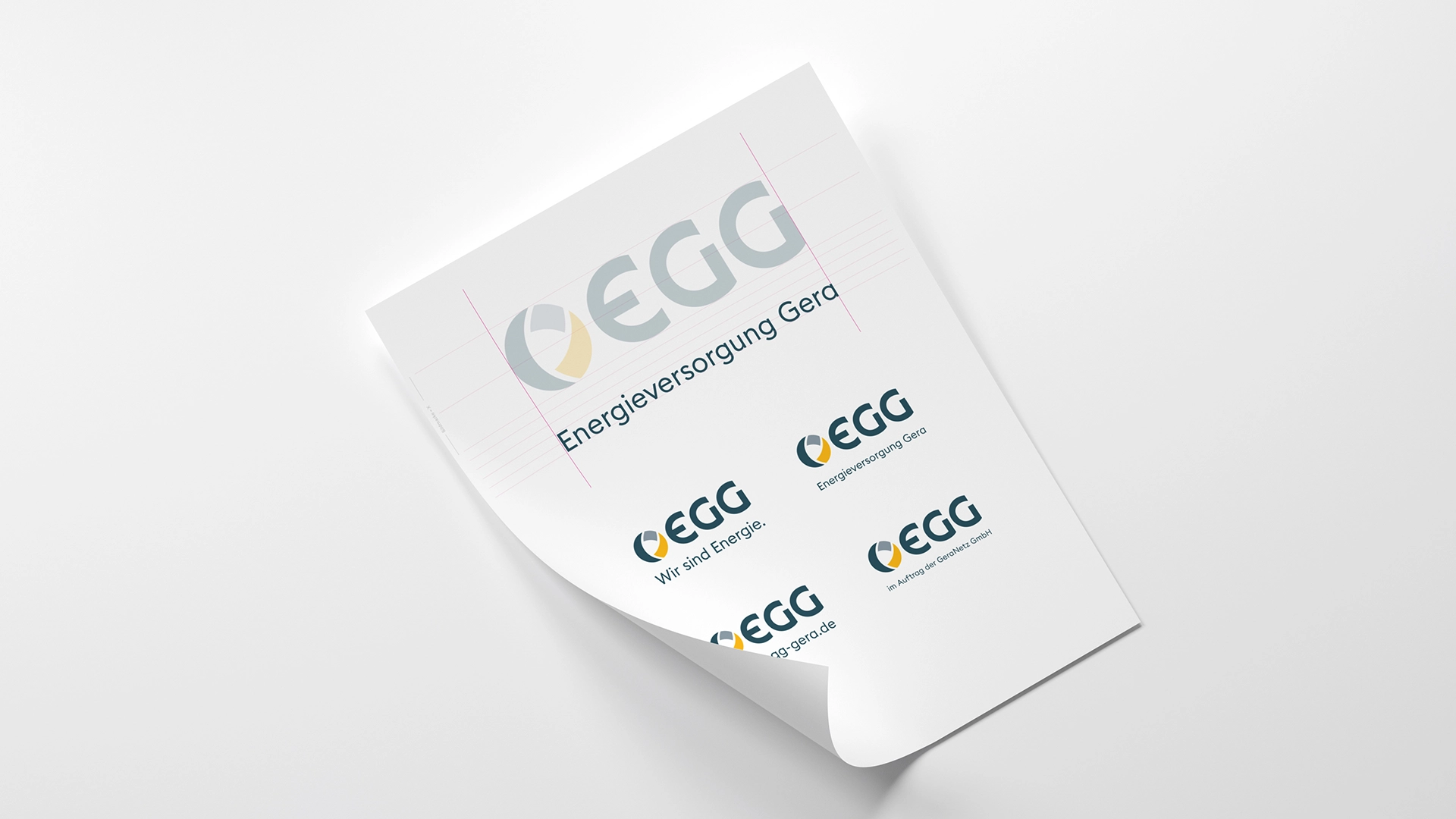 Logo-Konstruktion der Energiegenossenschaft Gera – präzise Darstellung von Wort- und Bildmarke im Corporate-Design-Manual.